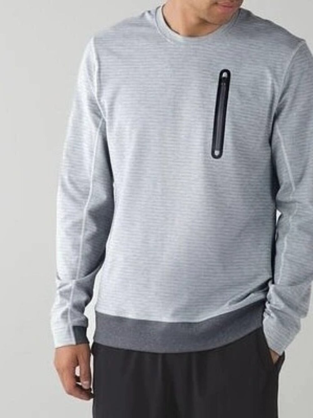 LULULEMON men's long-sleeved crew neck sweater small